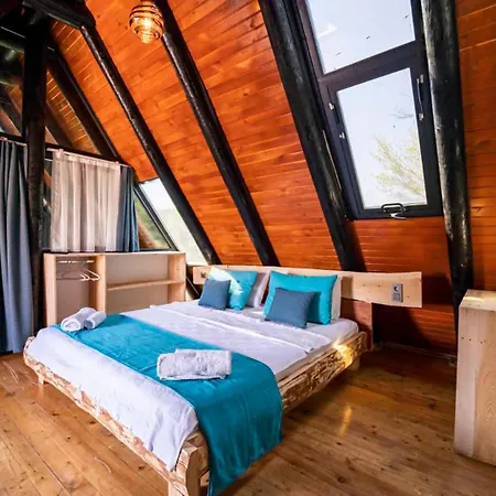 Triangle Villa *