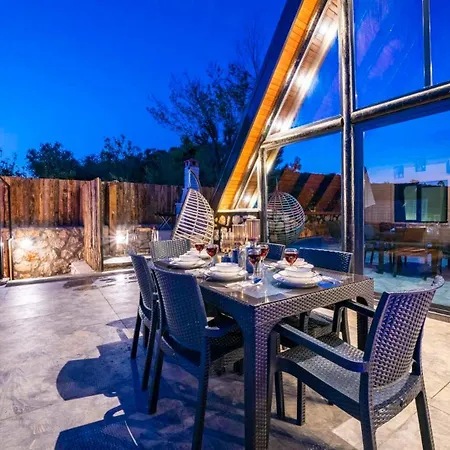 Triangle Villa Uzumlu (Mediterranean)